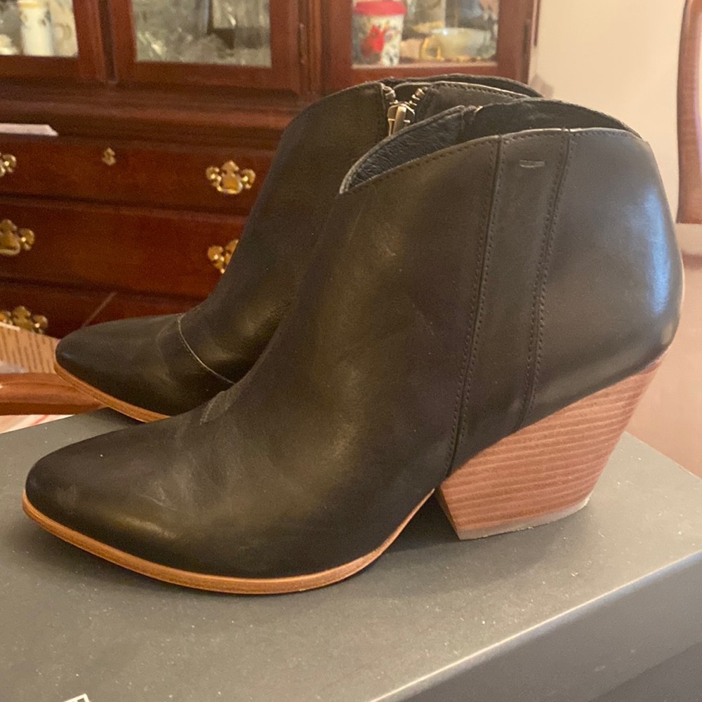 Eileen fisher black western style booties